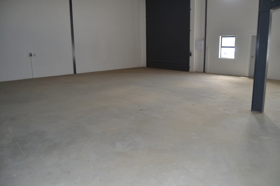 To Let Commercial Property for Rent in Rivergate Western Cape